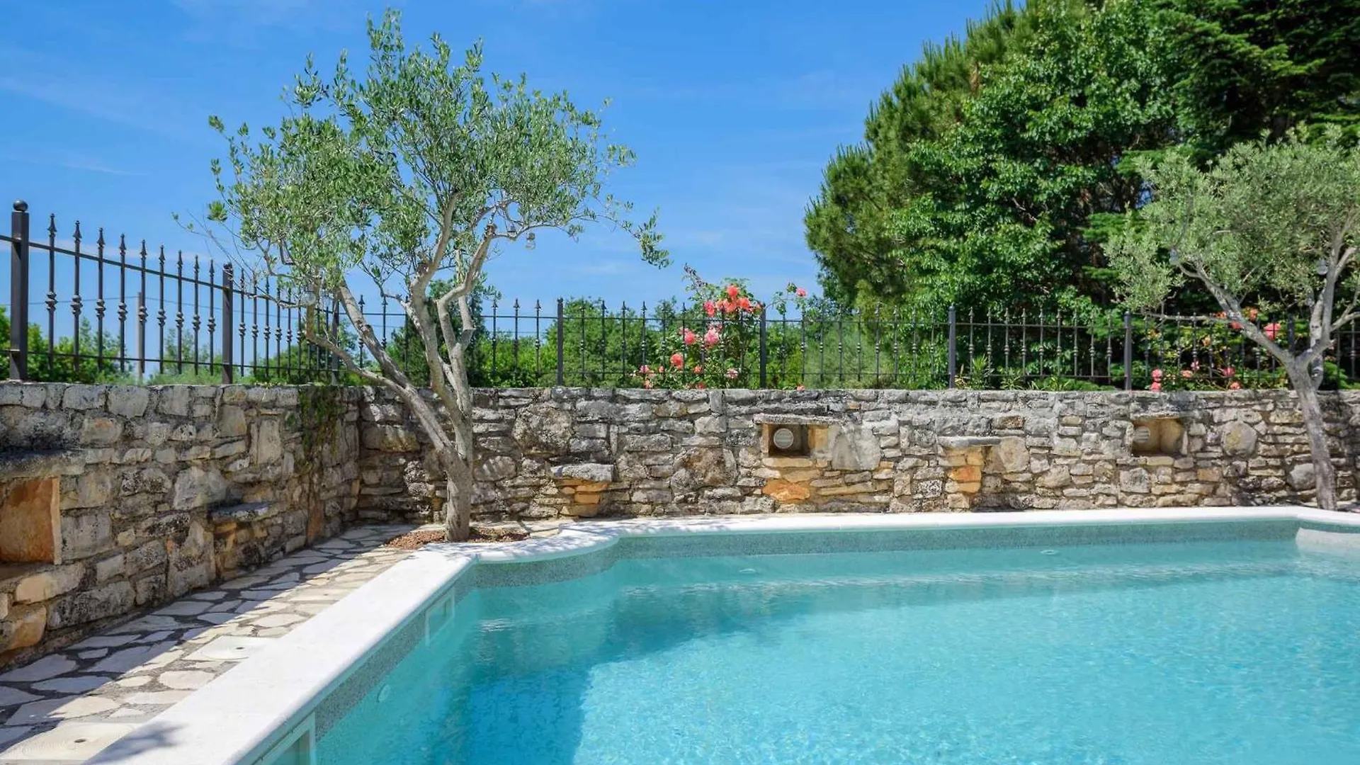 Holiday Home In Sveti Lovrec - Istrien 42149 Jakici